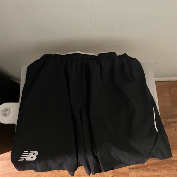 New Balance Shorts - Picture 1 of 2